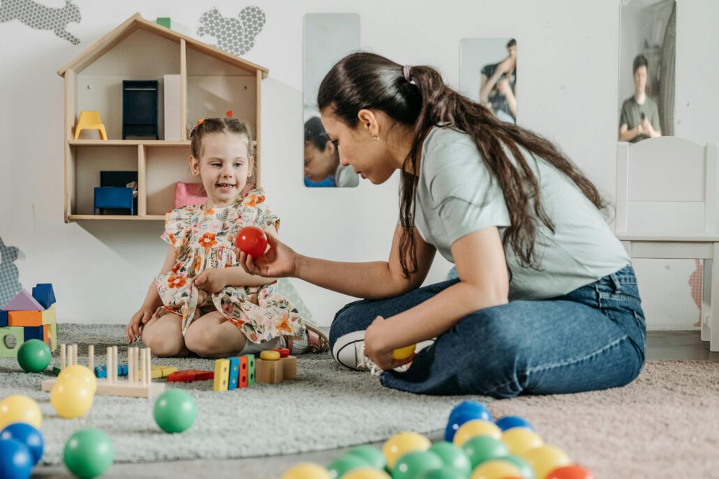 تطوير النطق والأصوات الأولية باستخدام استراتيجيات تحليل السلوك التطبيقي (aba)